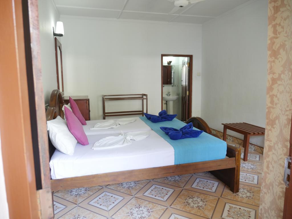 Ocean View Tourist Guest House At Negombo Beach Near The Airport Εξωτερικό φωτογραφία